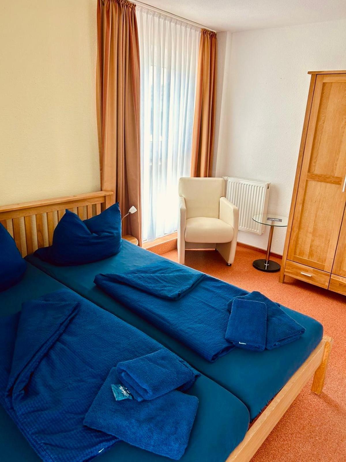 Alter Kornspeicher - Low Budget Zimmer Carolinensiel Buitenkant foto